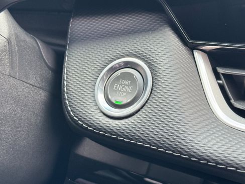 Used 2026 Chevrolet Equinox LT w/ Safety and Technology Package image 33