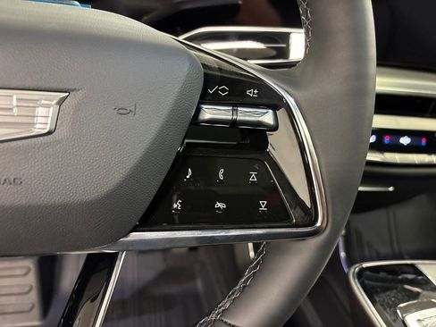 New 2026 Cadillac Lyriq Premium Luxury image 28