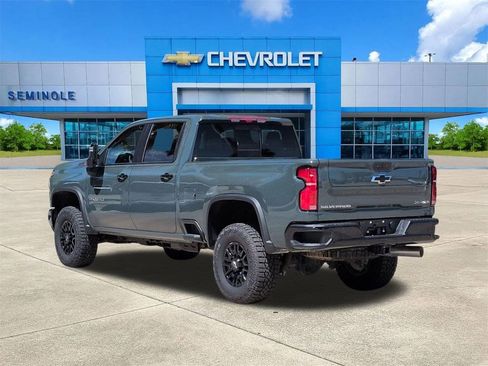 New 2026 Chevrolet Silverado 2500 ZR2 image 3