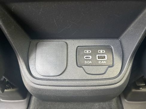 Used 2023 Subaru Ascent Premium w/ Convenience Package AWD/4WD image 34