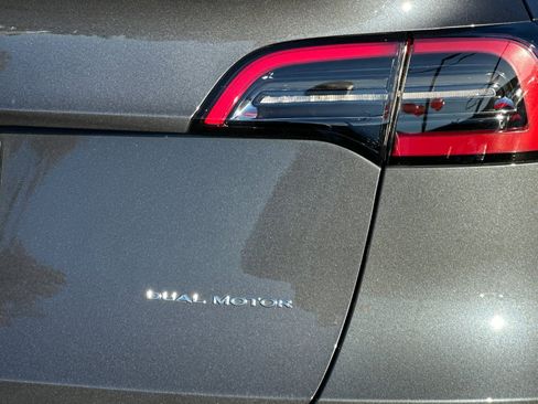 Used 2023 Tesla Model Y Long Range image 25