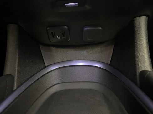 Used 2016 Chevrolet Malibu LT image 18