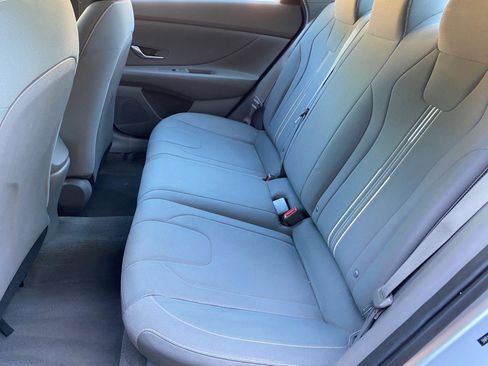 Used 2021 Hyundai Elantra SEL FWD image 36