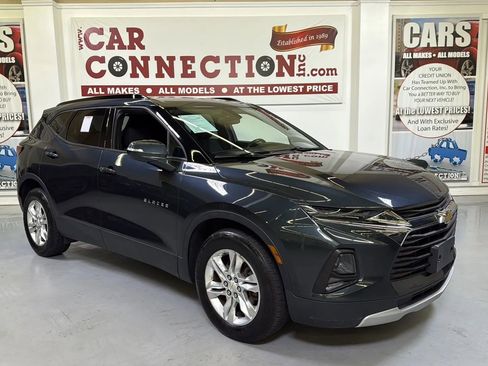 Used 2020 Chevrolet Blazer LT image 2