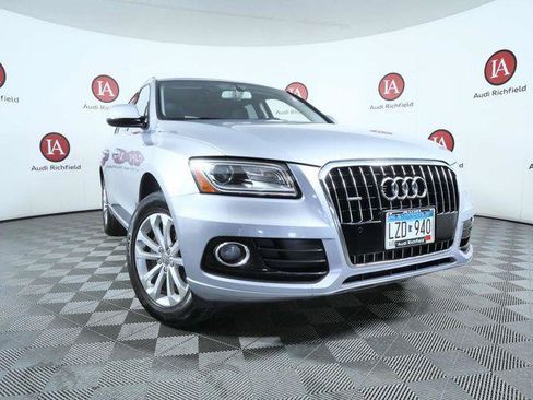 Used 2016 Audi Q5 2.0T Premium Plus w/ Technology Package AWD/4WD image 2