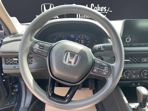 Certified 2025 Honda Accord SE image 12