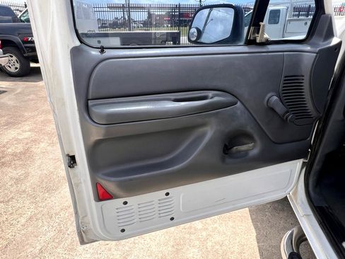 Used 1993 Ford F150 XL image 20