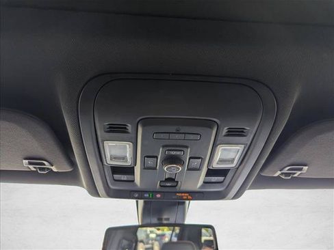 Used 2021 GMC Yukon XL AT4 w/ Technology Package AWD/4WD image 20