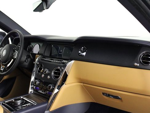 Certified 2024 Rolls-Royce Cullinan image 12