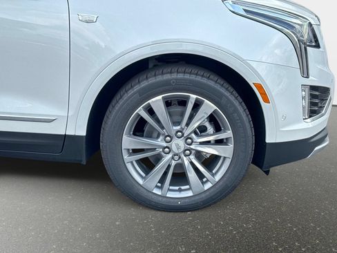 New 2026 Cadillac XT5 Premium Luxury w/ Driver Assist Package AWD/4WD image 8
