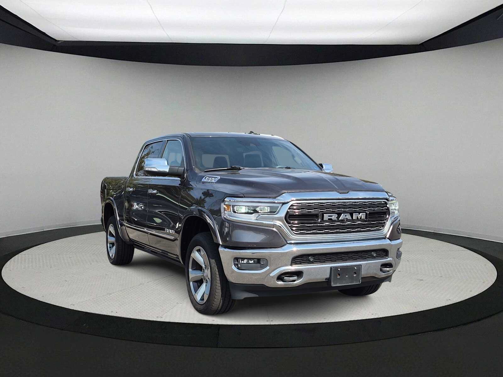 Used 2019 RAM 1500 Limited AWD/4WD image 2