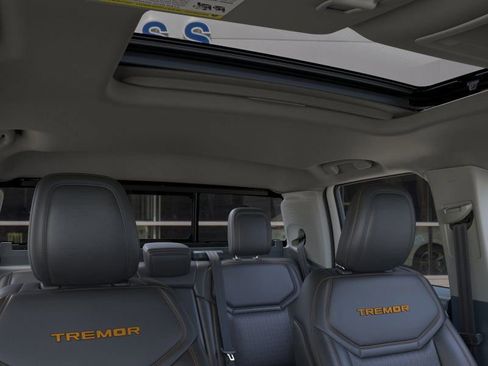 New 2026 Ford Maverick Tremor image 13