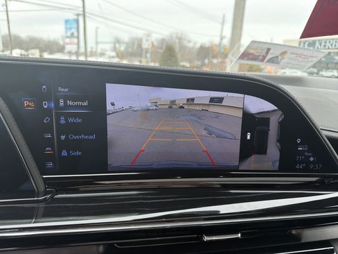 Certified 2023 Cadillac Escalade Sport w/ LPO, ONYX Package image 17