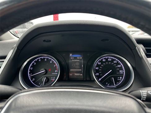 Used 2020 Toyota Camry SE image 26