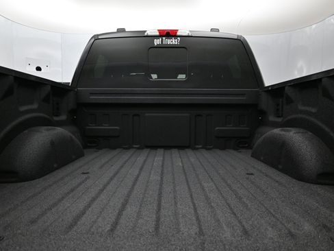 Used 2025 Ford F150 Platinum w/ FX4 Off-Road Package AWD/4WD image 7