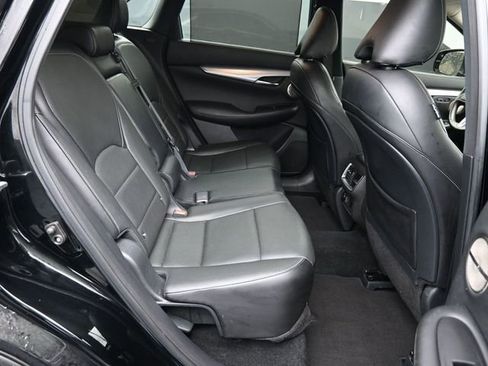 Used 2020 INFINITI QX50 Sensory w/ Proactive Package image 32