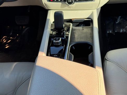 Certified 2022 Volvo S60 B5 Momentum image 15