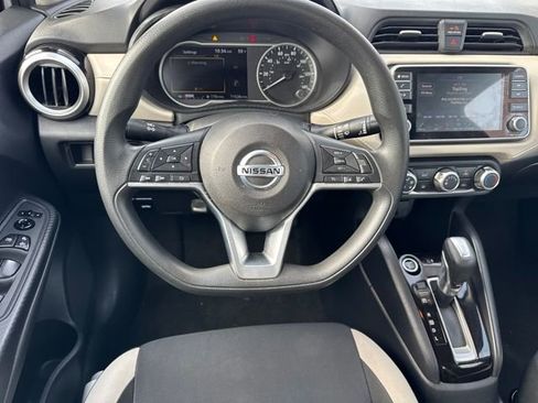 Used 2021 Nissan Versa SV image 13