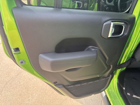 New 2025 Jeep Gladiator Sport image 20