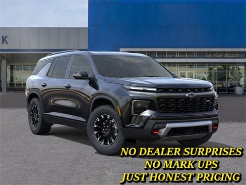 New 2026 Chevrolet Traverse Z71 w/ Enhanced Driving Package image 7