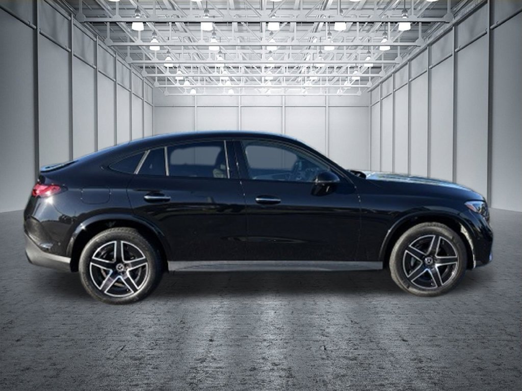 Used 2024 Mercedes-Benz GLC 300 4MATIC w/ AMG Line image 13