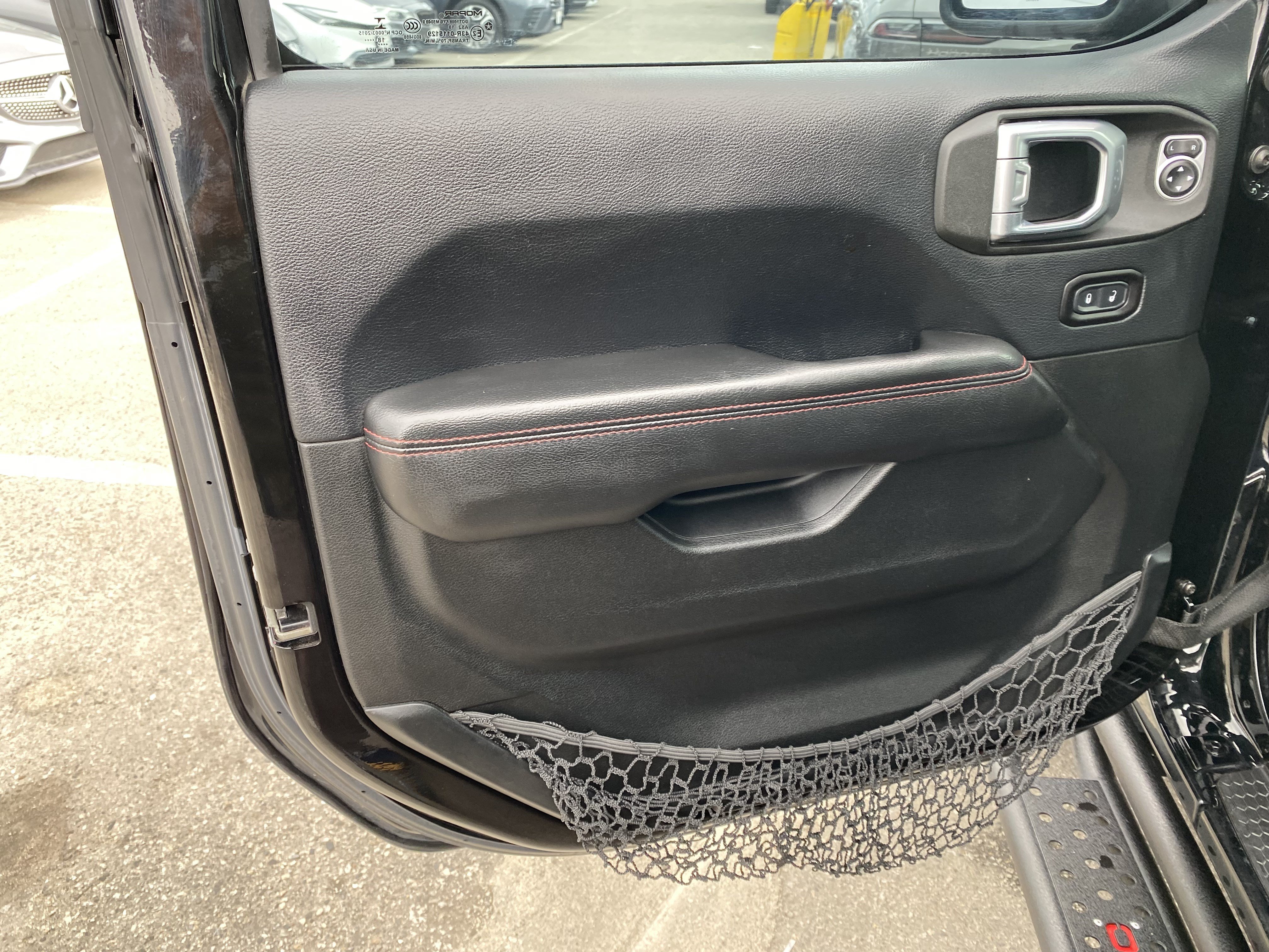 Used 2018 Jeep Wrangler Unlimited Rubicon AWD/4WD image 16