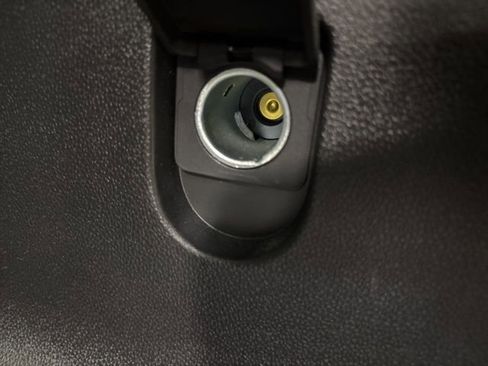 Used 2025 Buick Enclave Avenir w/ Super Cruise Package image 17