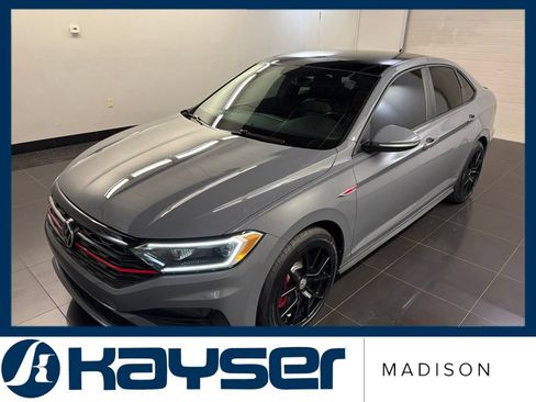 Used 2020 Volkswagen Jetta GLI FWD image 3