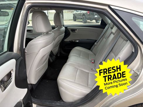 Used 2015 Toyota Avalon Limited image 7