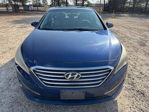 Used 2015 Hyundai Sonata SE image 3