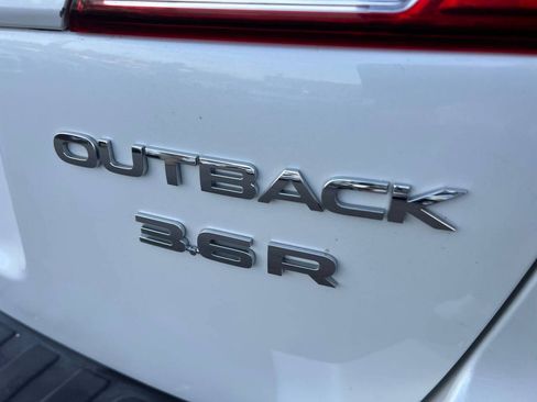 Used 2012 Subaru Outback 3.6R Limited AWD/4WD image 7