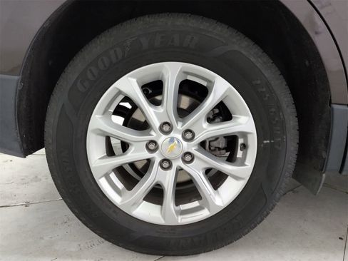 Used 2020 Chevrolet Equinox LT image 12