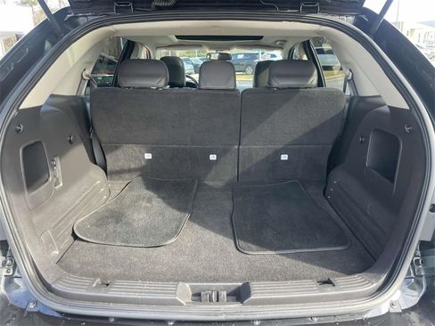 Used 2010 Ford Edge SEL image 16