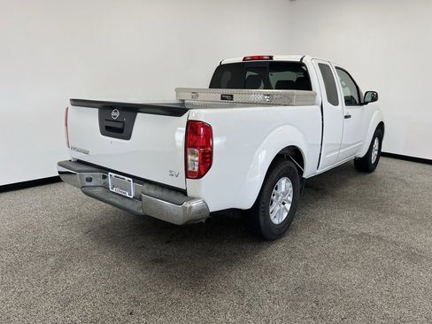 Used 2019 Nissan Frontier SV image 19