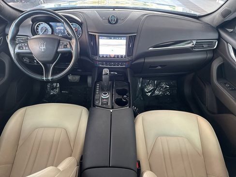 Certified 2022 Maserati Levante GT AWD/4WD image 16