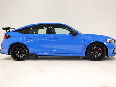 Used 2025 Honda Civic Type R image 3