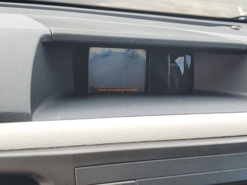 Used 2014 Toyota Sienna XLE image 27