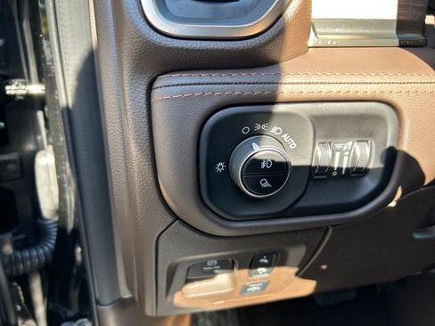 New 2026 RAM 1500 Limited w/ Trailer Tow Group image 14