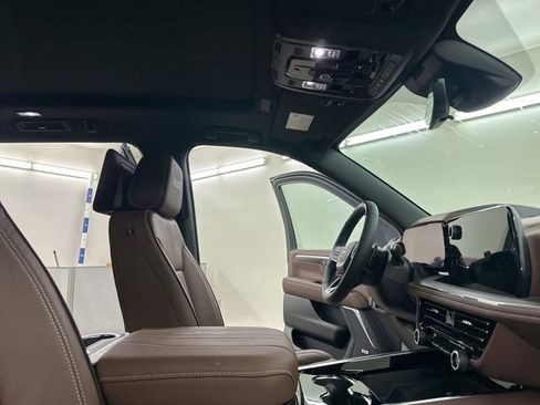 New 2026 Chevrolet Tahoe High Country AWD/4WD image 18