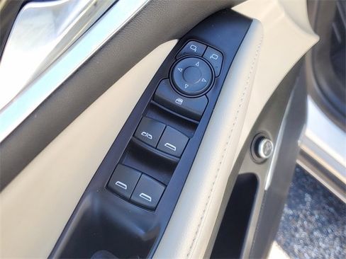 Used 2020 Buick Enclave Essence w/ Sound and Sites Package image 19