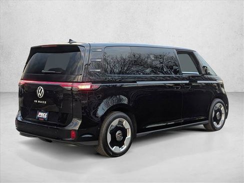 Used 2025 Volkswagen ID. Buzz Pro S image 5