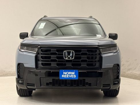 New 2026 Honda Pilot Sport image 3