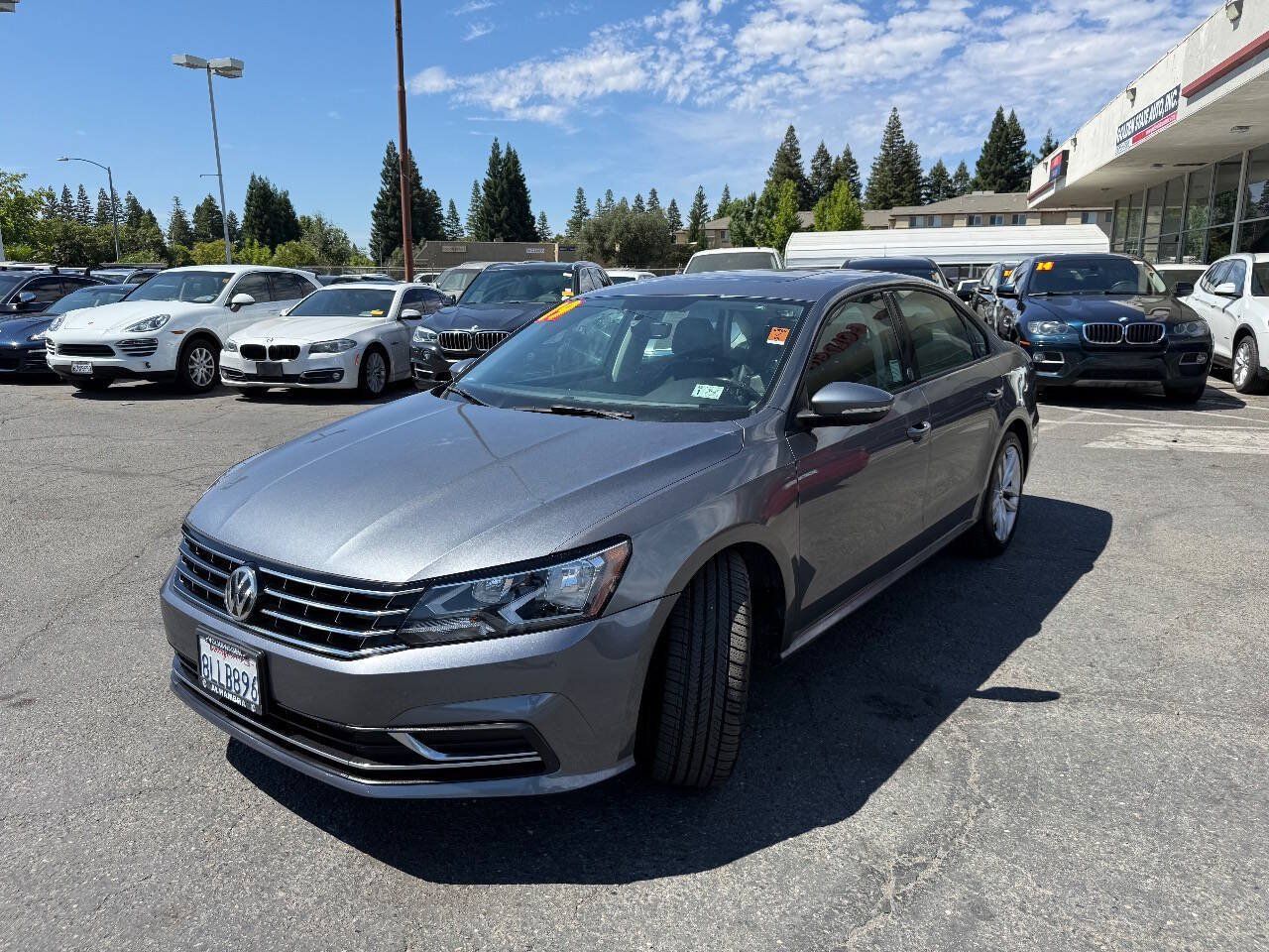 Used 2019 Volkswagen Passat 2.0T Wolfsburg FWD image 3
