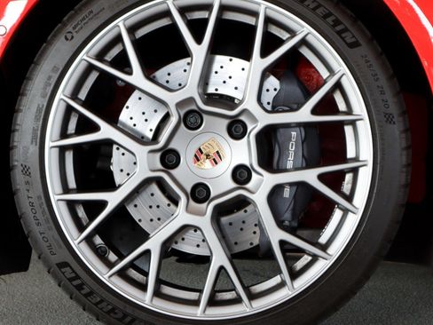 Used 2025 Porsche 911 Carrera image 13