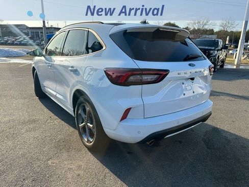 Used 2023 Ford Escape ST-Line w/ Tech Pack #1 image 4