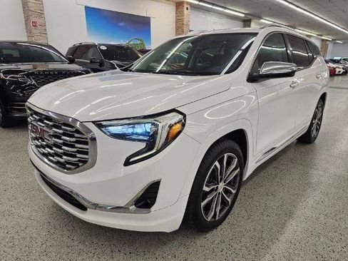Used 2018 GMC Terrain Denali w/ Driver Alert Package II image 1