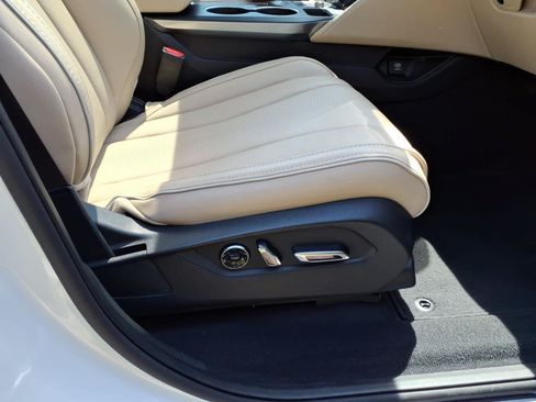 Certified 2024 Acura MDX SH-AWD w/ Advance Package image 16
