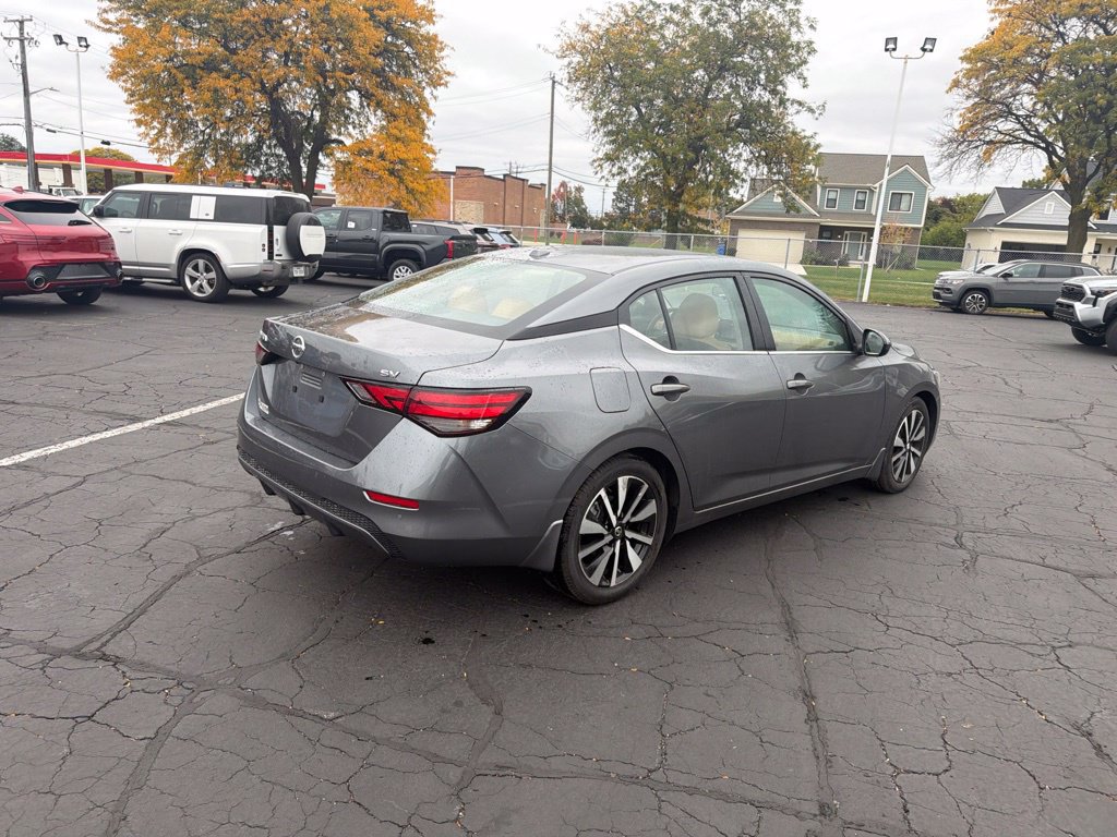 Used 2022 Nissan Sentra SV w/ SV Premium Package FWD image 6