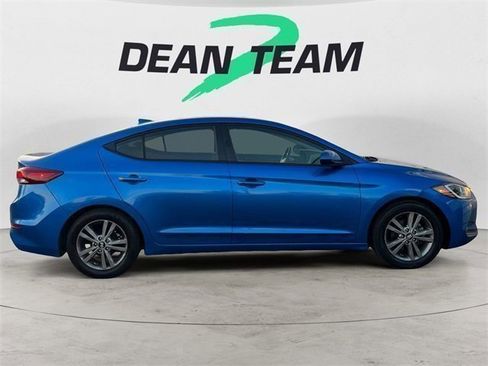 Used 2017 Hyundai Elantra Value Edition image 9