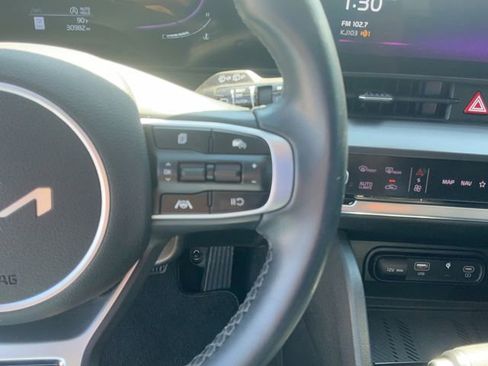 Certified 2024 Kia Sportage EX image 19